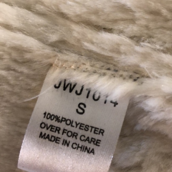 Mag Couture Faux Fur Collar and Lined Dark Metallic Zip Front Vest Size Small - Picture 13 of 14